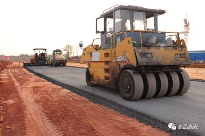 高安再添兩座城市公園 預(yù)計(jì)本月交付 完善市政道路工程同步推進(jìn)